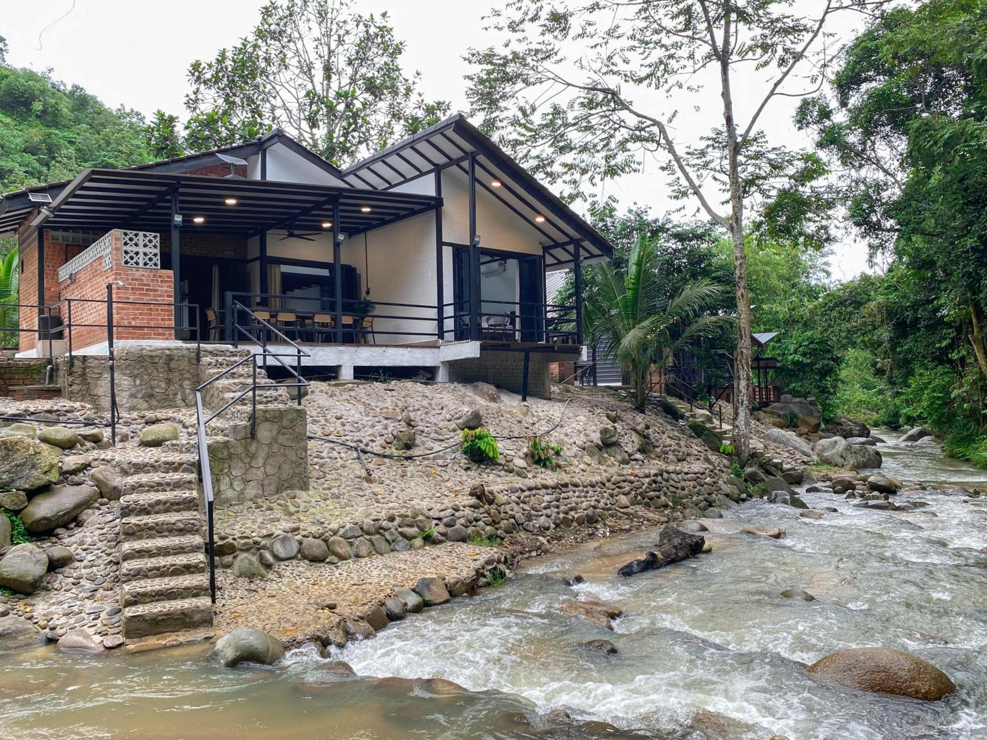 Casa Damai Janda Baik - Riverview Tiny House Bentong Exterior photo